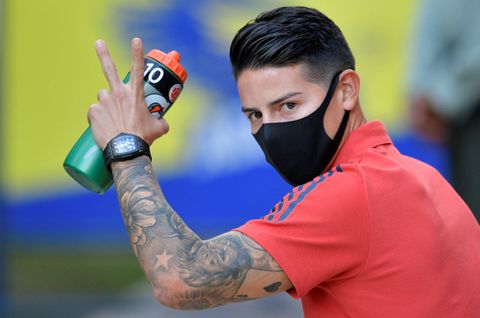 Everton hit back over James fitness row