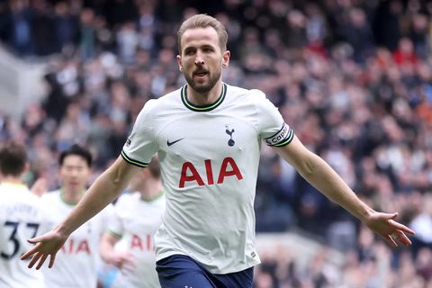 Tottenham Hotspur striker Harry Kane has been lined to Manchester United