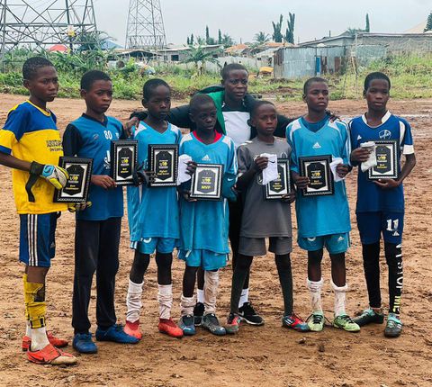 NPFL Referee, Ekun Folashade organizes Children’s Day tournament for Kids in Ikorodu