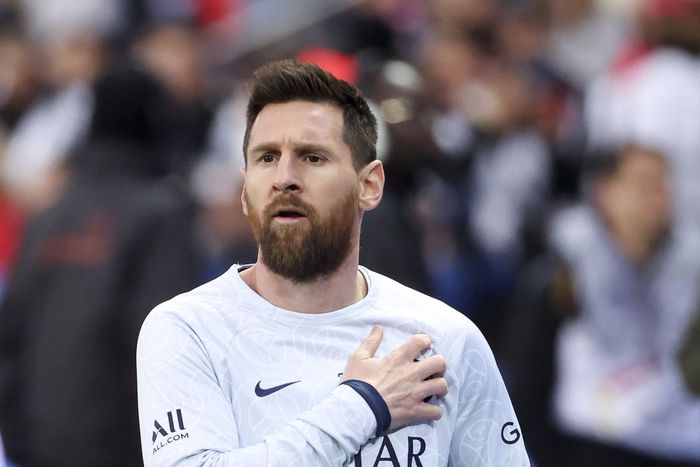 Lionel Messi on his way out of PSG