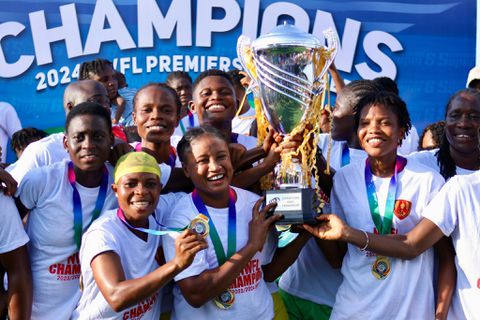 Naira rains on Peace Abbey, others as Edo Governor gift NWFL champions N42.5 million