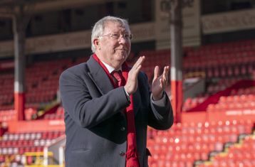 Sir Alex Ferguson back onboard at Manchester United