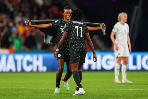 Gift Monday celebrate Nigeria's qualification with her teammate- Photo Credit || Imago