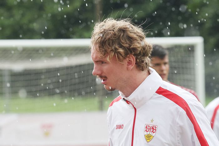 Man United Join Newcastle in Race for German Striker Wanted by Bayern Amid Benjamin Sesko Chase