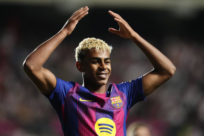 Barcelona's new king Lamine Yamal | Imago