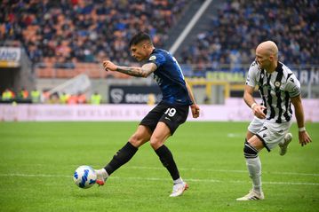 Correa at the double as Inter down Udinese