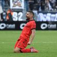 Delort hits late winner for Nice at Angers