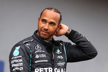 Red Bull už hnevá taktizovanie Mercedesu: Kurzy vám povedia, kto je favorit
