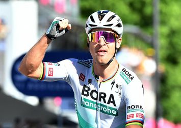 Giro: Šéf Bora-Hansgrohe chváli celý tím aj Petra Sagana: Jeho víťazstvo nás zbavilo stresu