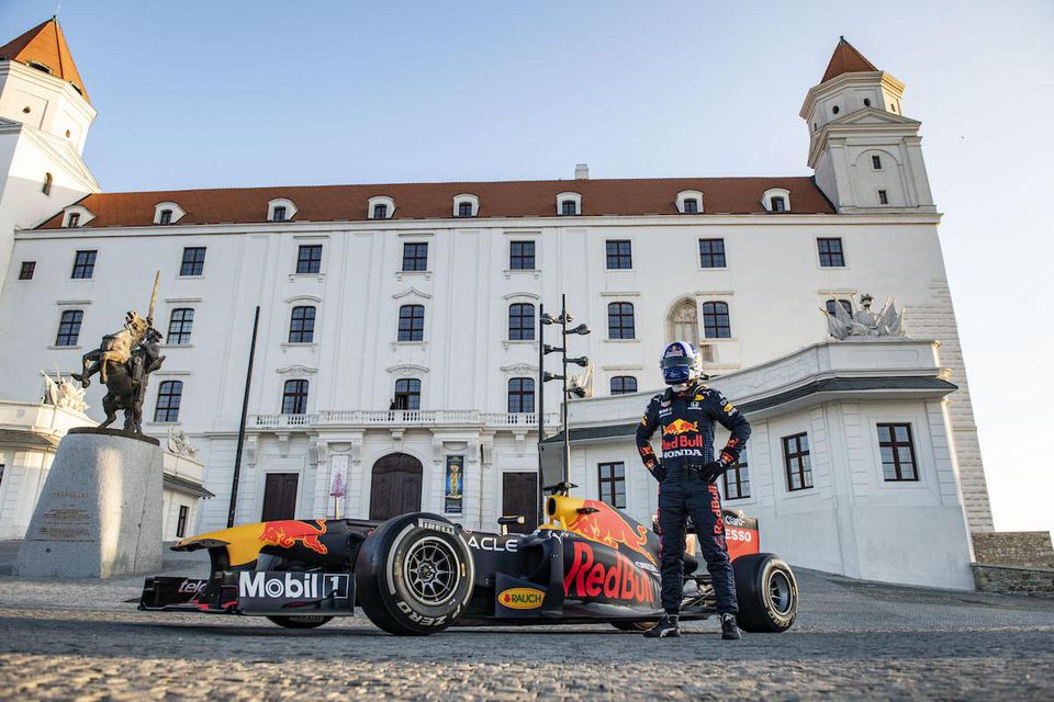 Monopost F1 tímu Red Bull Racing v Bratislave.