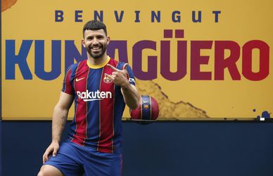 FC Barcelona predstavila Sergia Agüera