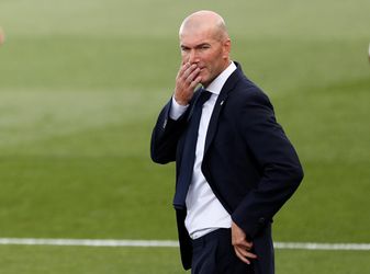 Je to oficiálne. Zinedine Zidane skončil na lavičke Realu Madrid
