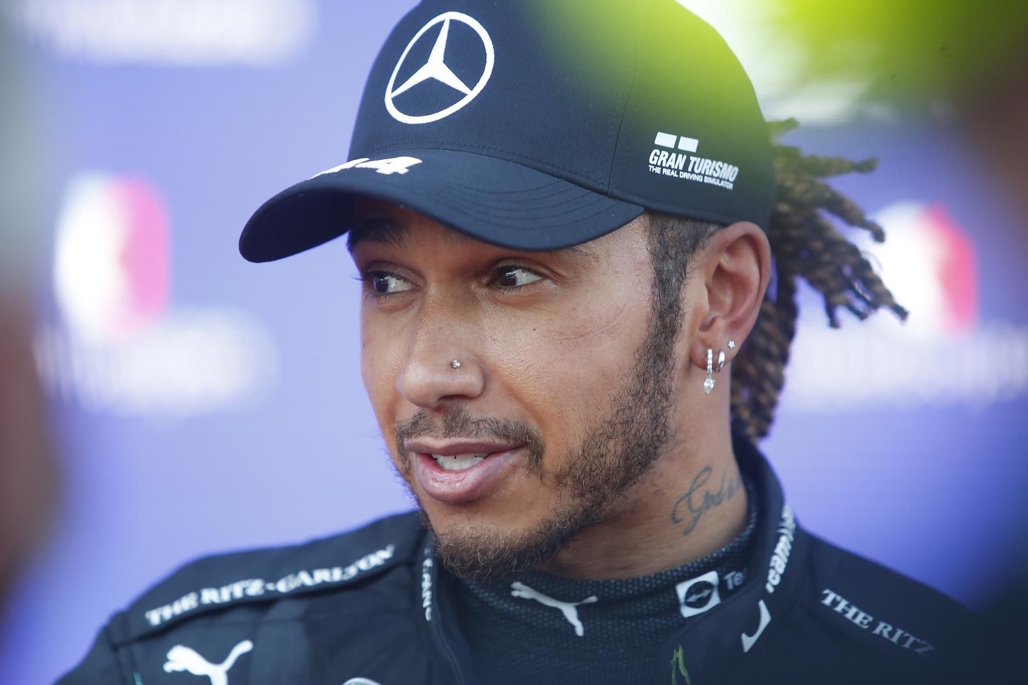 Lewis Hamilton počas Veľkej ceny Azerbajdžanu 2021.