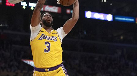 NBA: Davis dostal od lekárov zelenú, vráti sa do tréningu Lakers