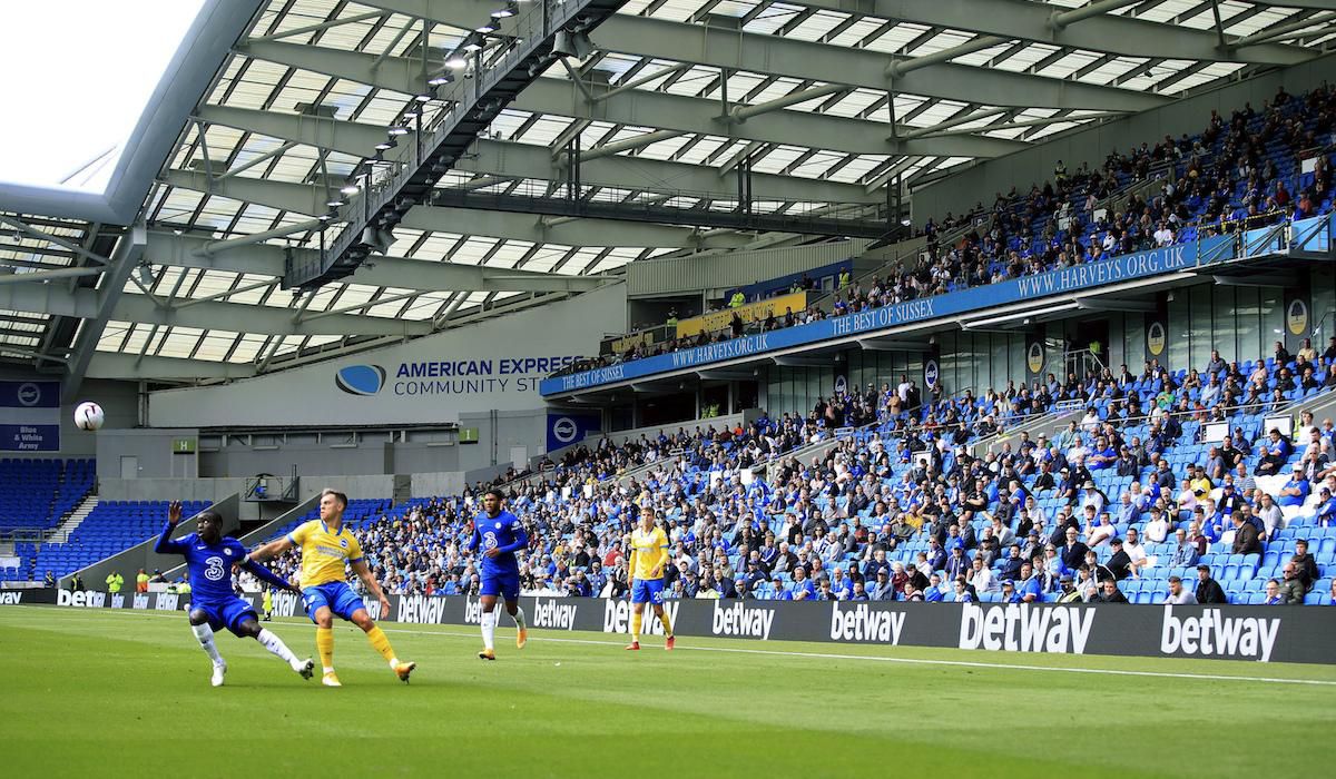 Fanúšikovia na zápase Brighton - Chelsea