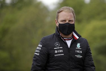 Mercedes hodil vinu za zbabraný monacký pitstop na Valtteriho Bottasa. Ten na to reagoval
