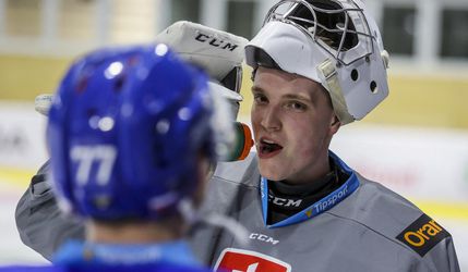 Brankár Filip Belányi nemohol prísť na úvodný zraz reprezentácie pred MS v hokeji