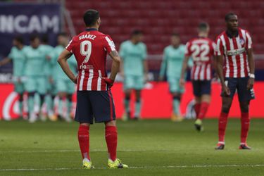 Atletico Madrid prišlo pred dramatickým finišom sezóny o Luisa Suareza
