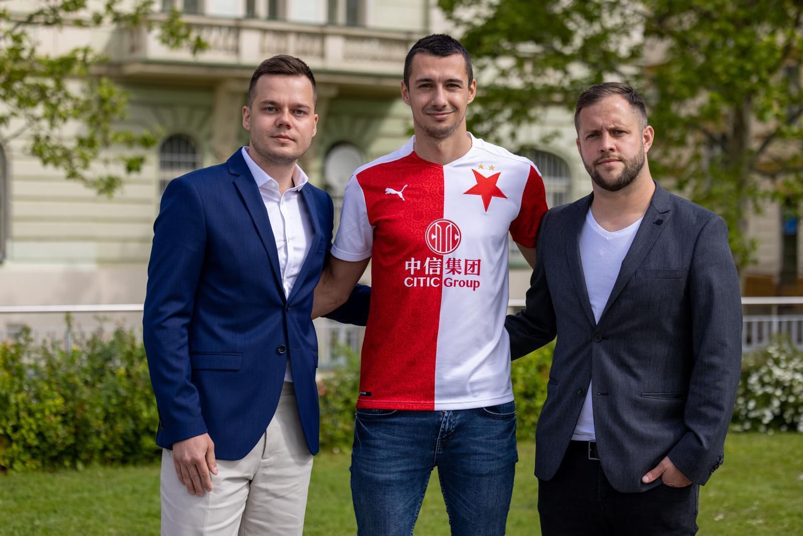 Ivan Schranz prestupuje do Slavie Praha.