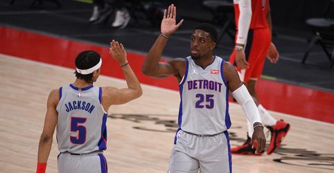 NBA: Detroit sa dohodol s Tylerom Cookom na dlhodobom kontrakte