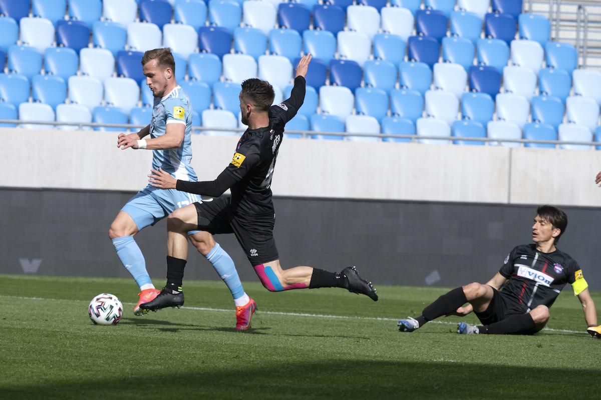 Jurij Medveděv (Slovan), Michal Pintér a Martin Chren (obaja ViOn).