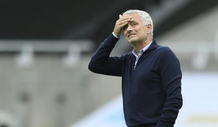 Tottenham našiel dočasnú náhradu za Joseho Mourinha