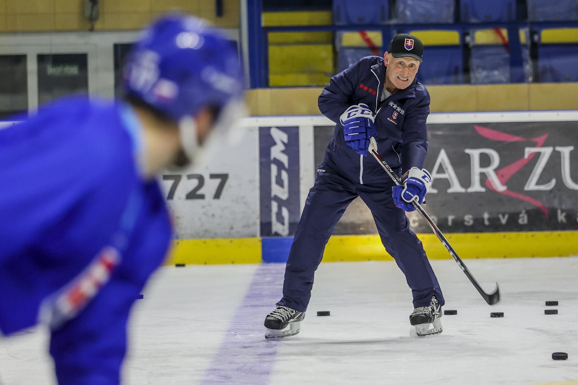 tréner Craig Ramsay počas prípravného kempu slovenskej hokejovej reprezentácie