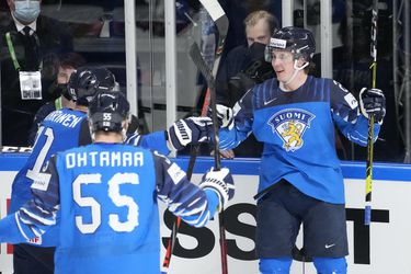 MS v hokeji: Fínsko po tesnej výhre smeruje do semifinále a Česko posiela domov