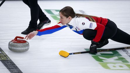 Curling-MS: Rusky vyhrali nad Kanadou a sú stále bez prehry, Česko zdolalo Estónsko