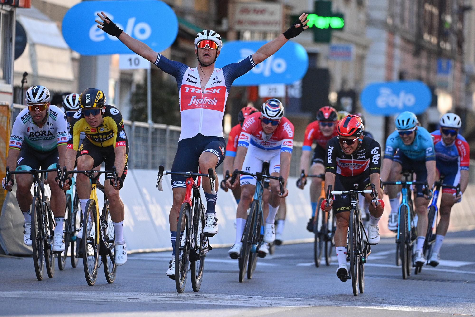 Jasper Stuyven triumfoval na klasike Miláno - San Remo