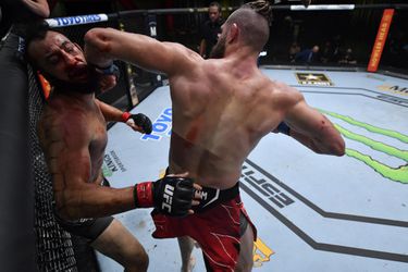 Historický úspech. Jiří Procházka zvíťazil v hlavnom zápase UFC, čaká ho zrejme súboj o titul!