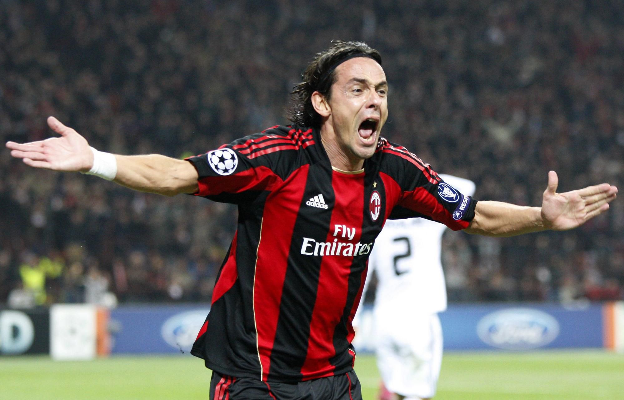 Filippo Inzaghi oslavuje gól za AC Miláno v roku 2010