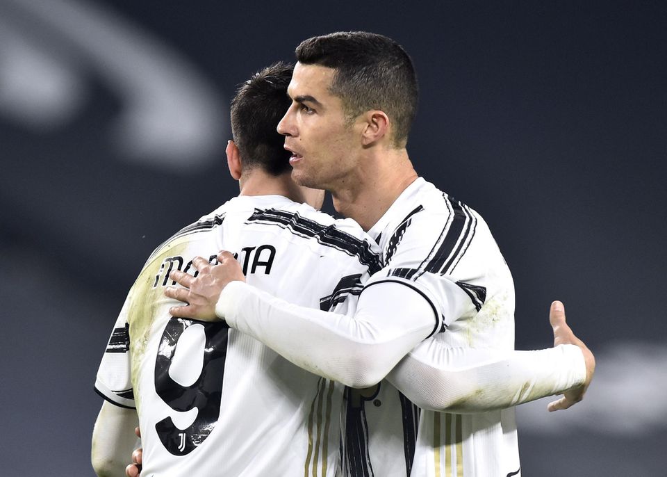 Cristiano Ronaldo a Alváro Morata z Juventusu Turín