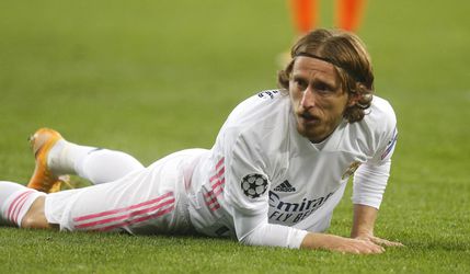 Luka Modrič predĺžil zmluvu s Realom Madrid. Klub si chce udržať aj Sergia Ramosa