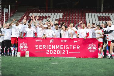 RB Salzburg oslavuje zisk ôsmeho majstrovského titulu v rade