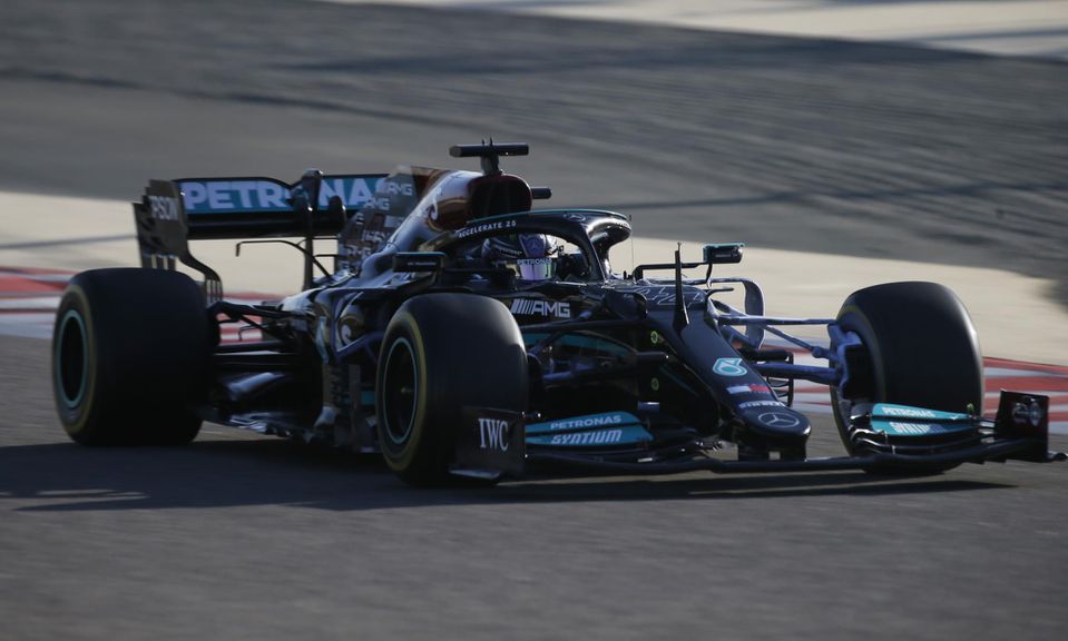 Lewis Hamilton na Mercedese počas predsezónnych testov.