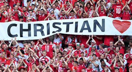 EURO 2020: Podpora pre Eriksena neutícha, belgický tím mu venoval podpísaný dres