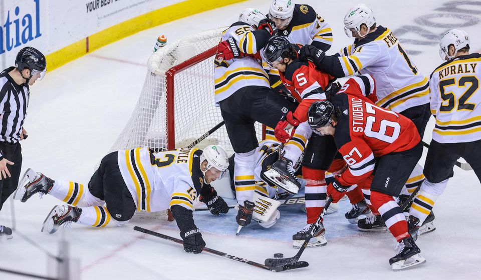 Marián Studenič v zápase New Jersey Devils - Boston Bruins