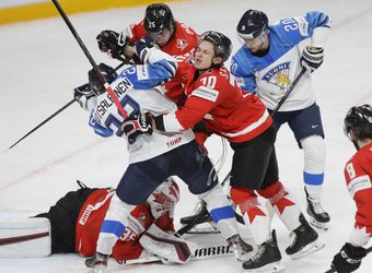 MS v hokeji: Kanada nezvládla nájazdovú lotériu proti Fínsku, hrozí jej koniec na šampionáte