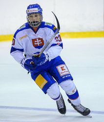 Účasť na MS do 20 rokov by mi pomohla k postaveniu na drafte NHL, hovorí 16-ročný Juraj Slafkovský