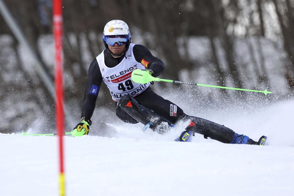 Zjazdový lyžiar Adam Žampa.
