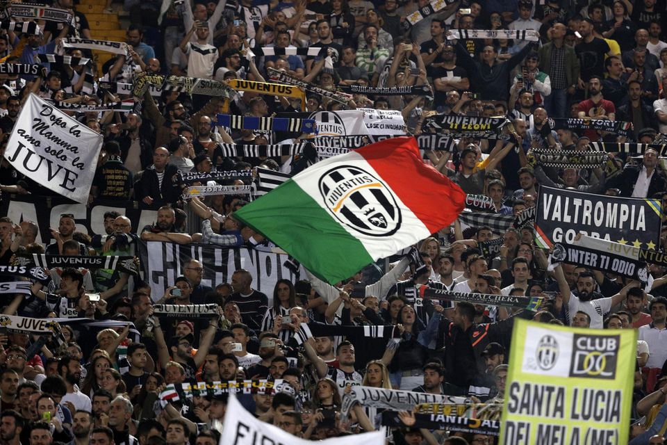 Fanúšikovia Juventusu Turín.