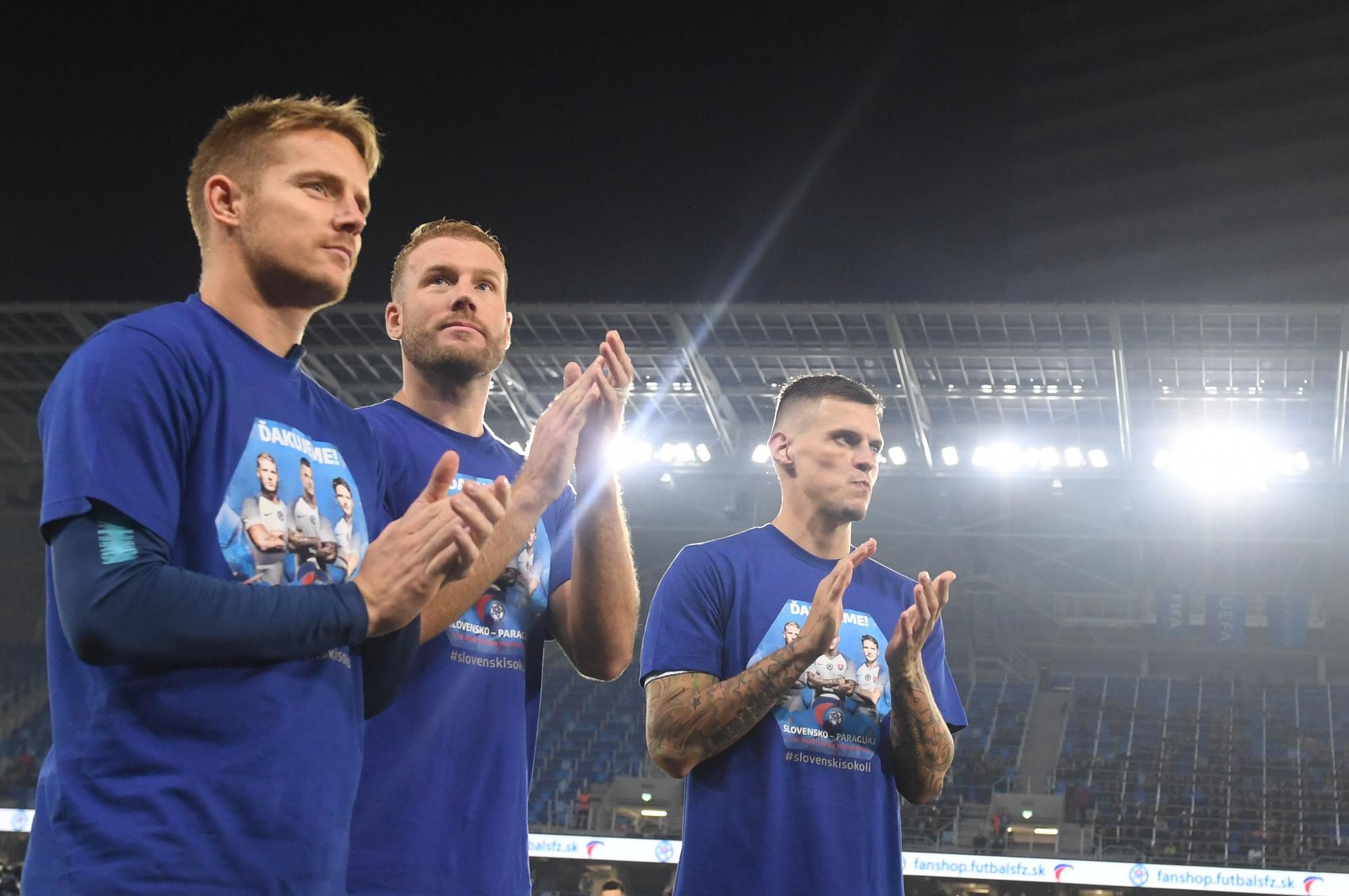 Slovenskí futbaloví reprezentanti Tomáš Hubočan, Adam Nemec a Martin Škrtel sa lúčia s reprezentačným dresom.