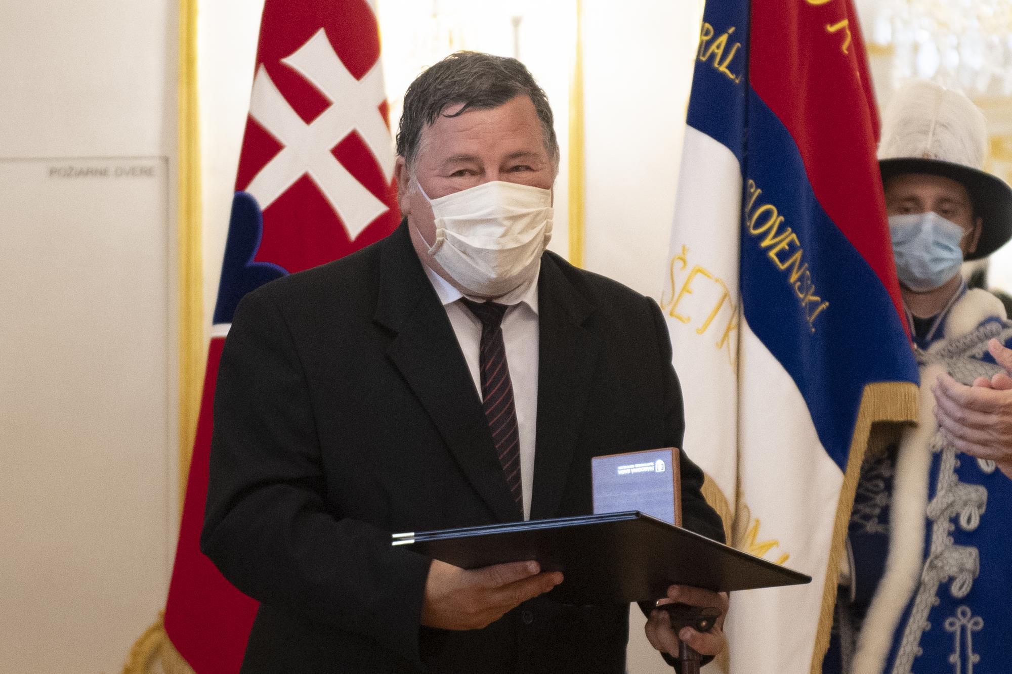 Vladimír Krčméry počas odovzdávania štátnej ceny Jozefa Miloslava Hurbana