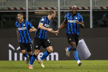 Škriniar ubránil Immobileho, Lukaku sa postaral o góly. Inter je novým lídrom Serie A