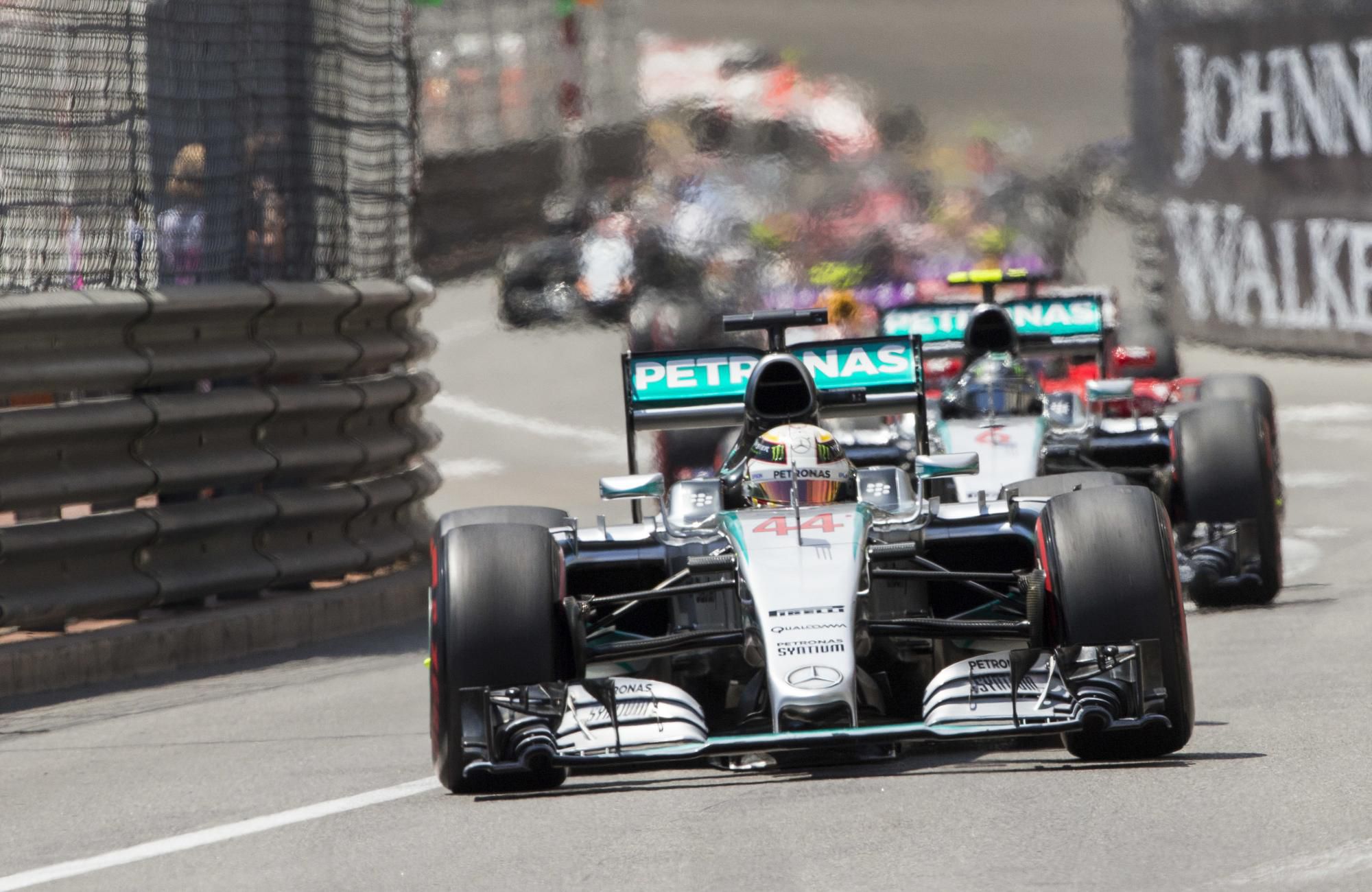 Lewis Hamilton na Mercedese v roku 2015.