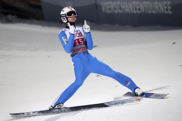 Svetový pohár: Marius Lindvik víťazom individuálnej súťaže v Zakopanom
