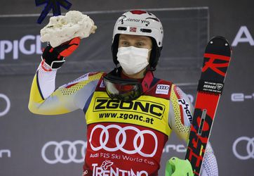 Svetový pohár: Kristoffersen vyhral večerný slalom z 12. miesta po prvom kole, vyrovnal sa Tombovi