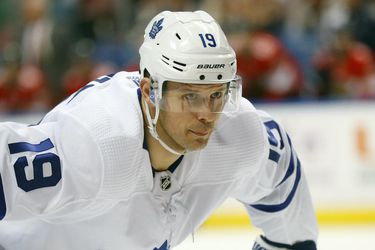 Jason Spezza sa dohodol na novej zmluve s Torontom Maple Leafs