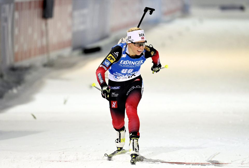 Tiril Eckhofoová počas pretekov vo fínskom Kontiolahti